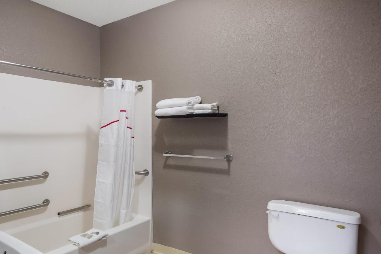 Red Roof Inn & Suites Bloomsburg - Mifflinville Eksteriør billede