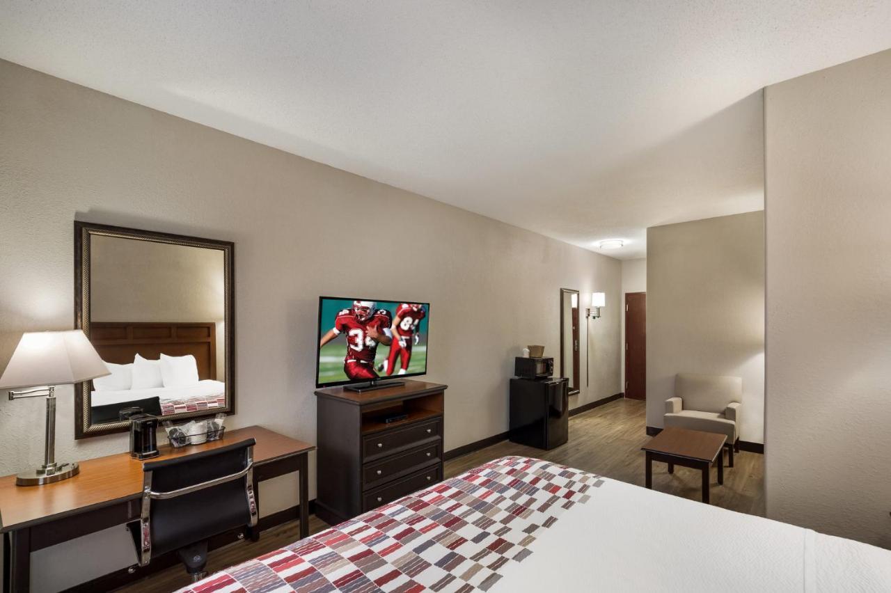 Red Roof Inn & Suites Bloomsburg - Mifflinville Eksteriør billede