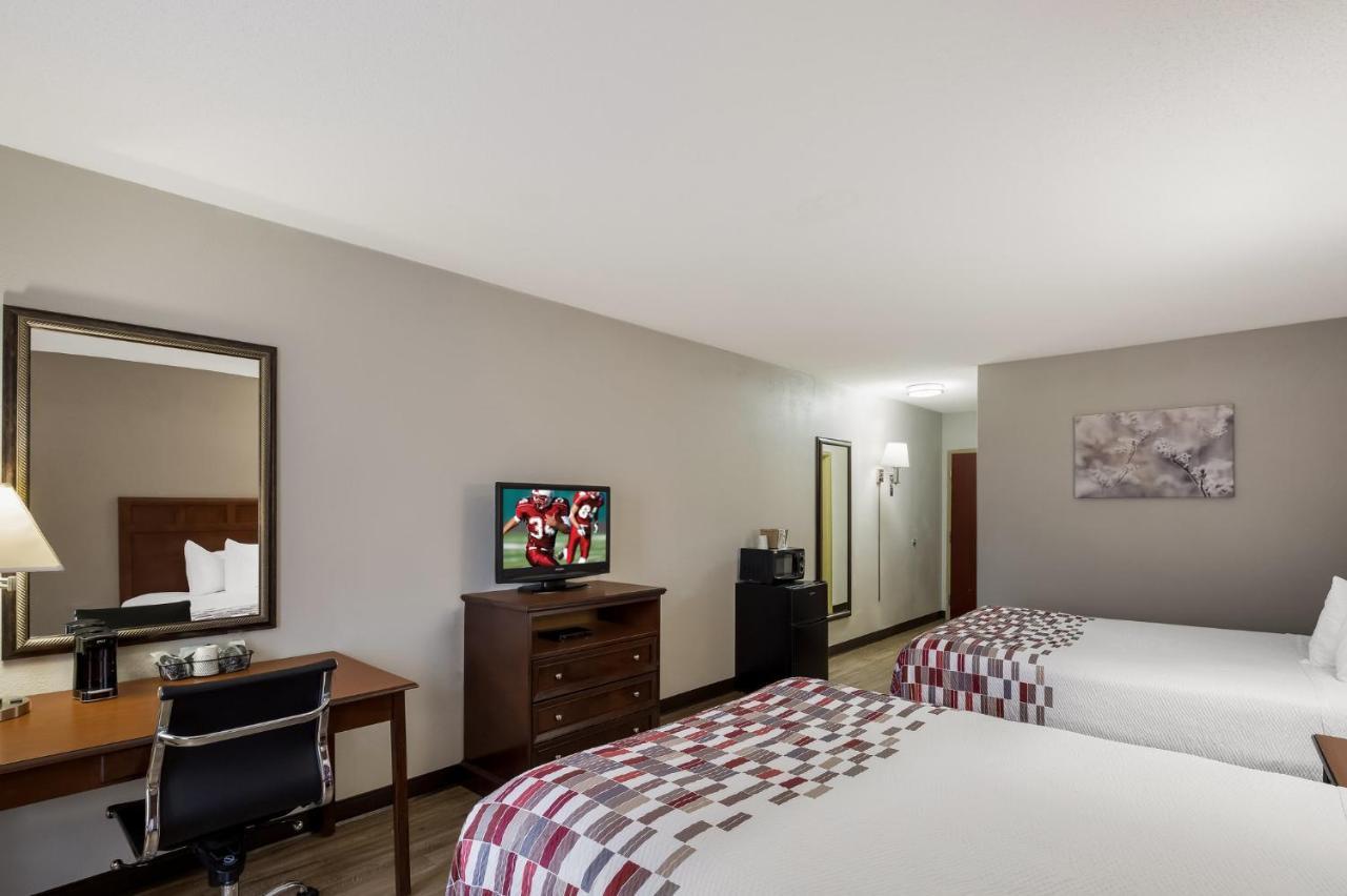 Red Roof Inn & Suites Bloomsburg - Mifflinville Eksteriør billede